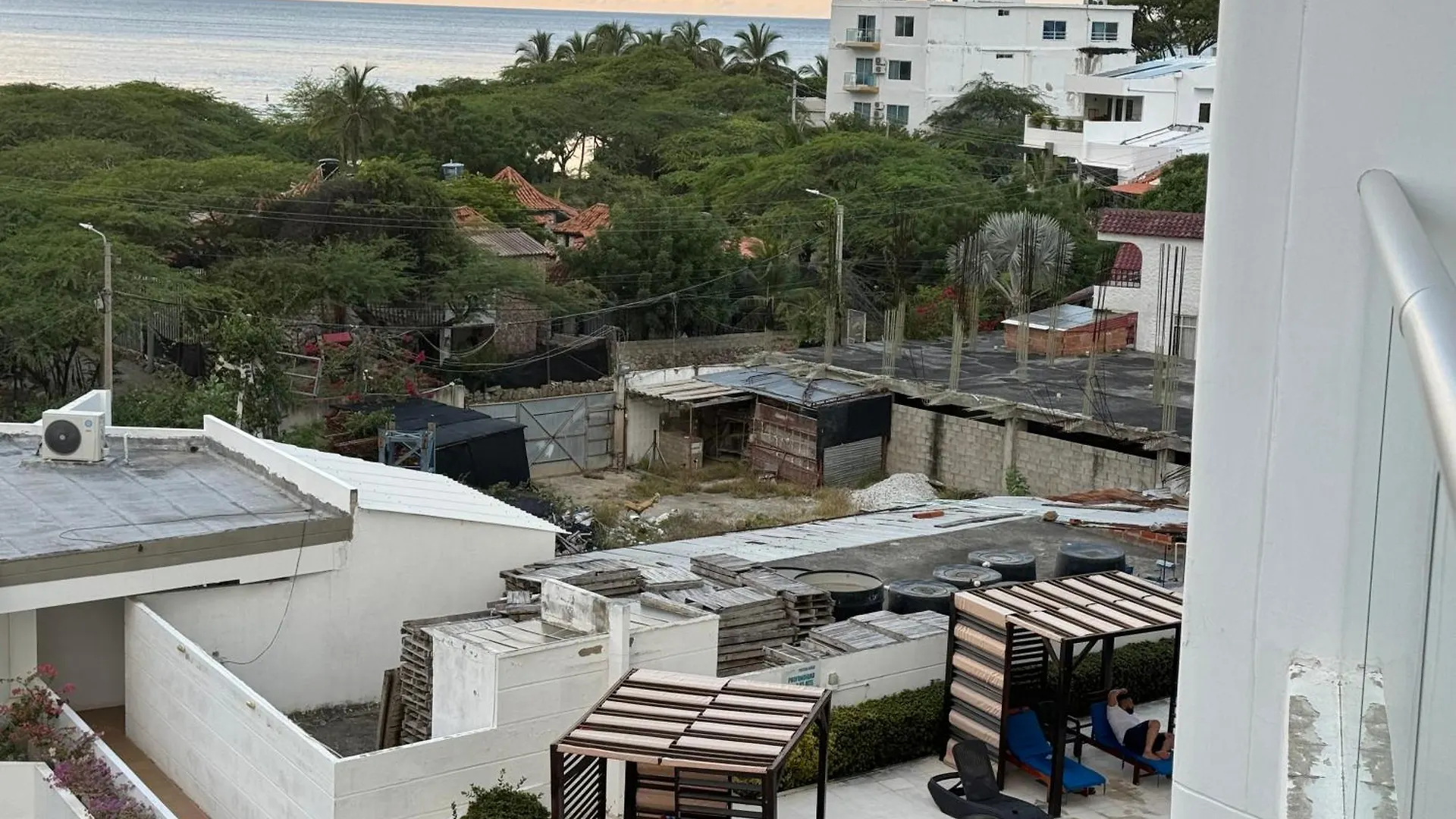 Apartmán Santa Marta Rodadero Sur Playa Salguero A 200 Mts Del Mar
